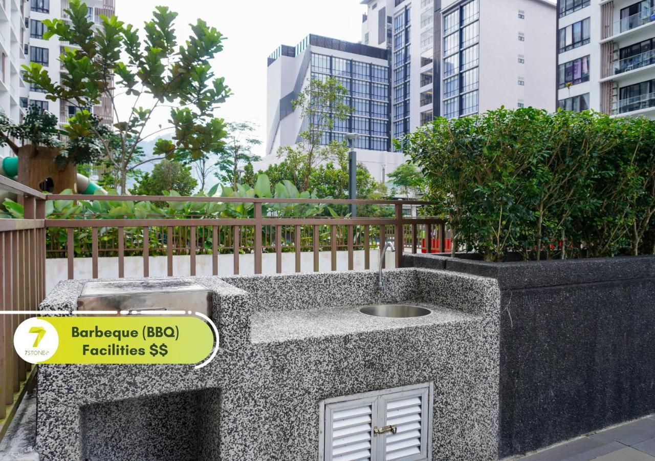 7Stonez Residences Midhills Genting Highlands Dış mekan fotoğraf BBQ facilities