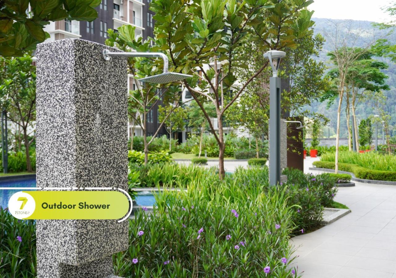 7Stonez Residences Midhills Genting Highlands Dış mekan fotoğraf Outdoor shower
