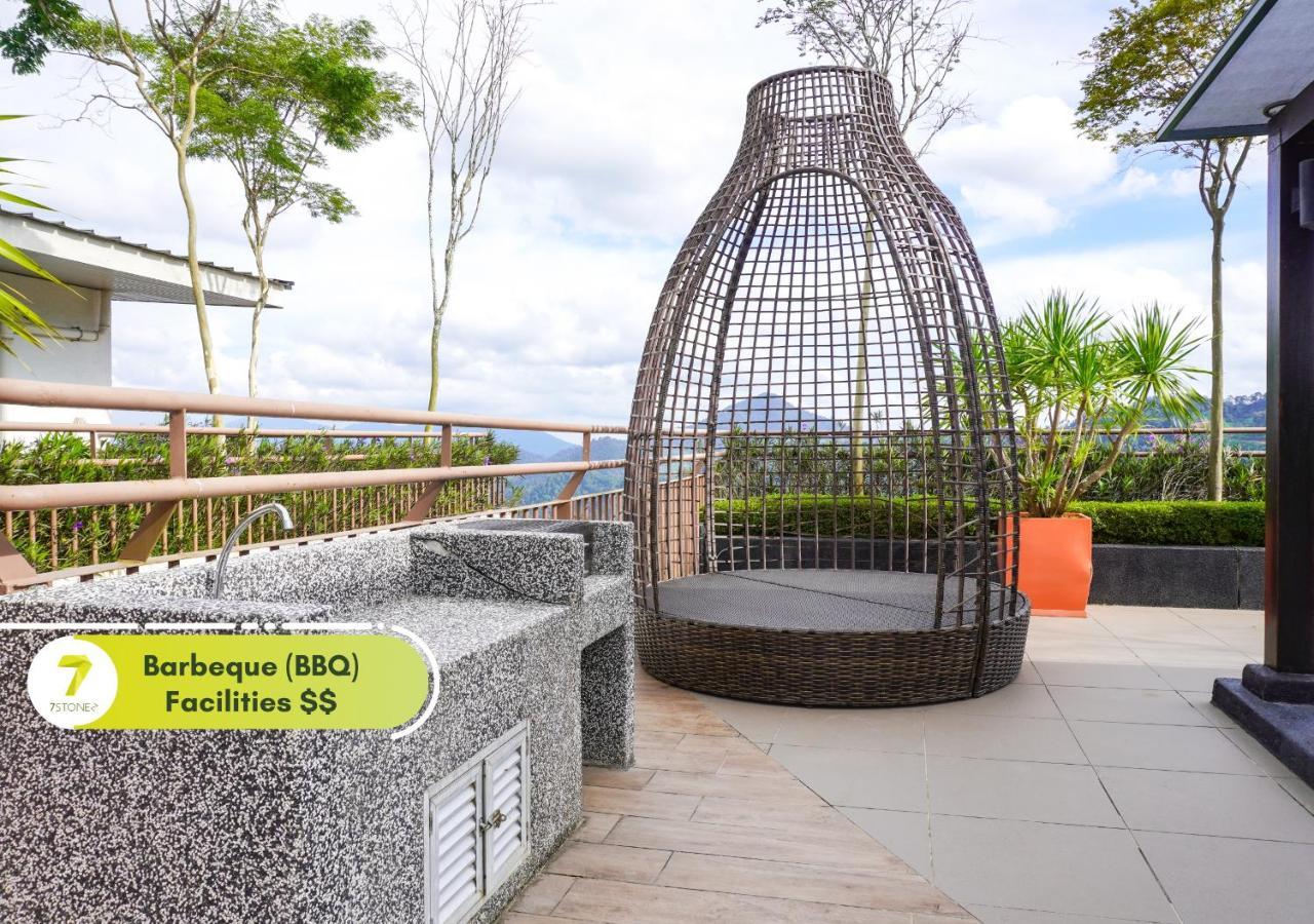 7Stonez Residences Midhills Genting Highlands Dış mekan fotoğraf BBQ facilities