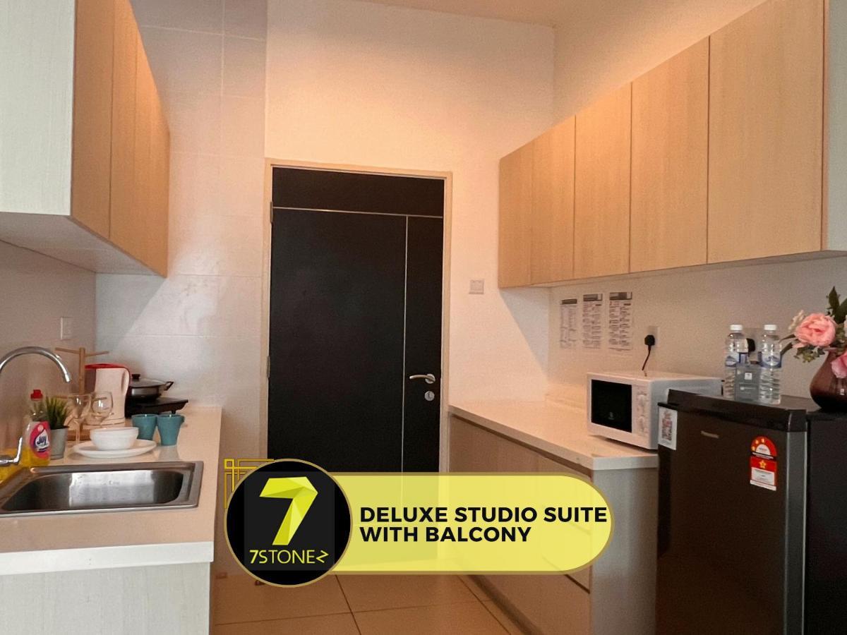 7Stonez Residences Midhills Genting Highlands Dış mekan fotoğraf Deluxe Studio Suite with Balcony
